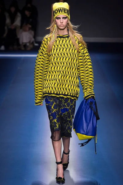 Look 33